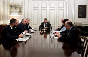 Μητσοτάκης: Η Ελλάδα υιοθετεί τους ορισμούς για τον αντισημιτισμό