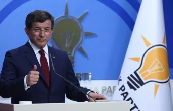 Πρεμιέρα για κόμμα Νταβούτογλου: Χτυπά Ερντογάν καταγγέλοντας την προσωπολατρεία