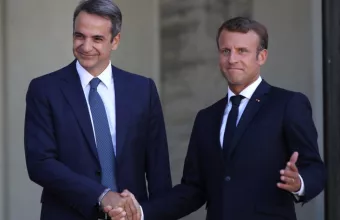 Μακρόν: Κοινή επιχείρηση Γαλλίας- Ελλάδας- Τουρκίας για απομάκρυνση αμάχων από τη Μαριούπολη