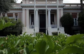 Φρένο στον «συνδικαλισμό» υπουργών και βουλευτών
