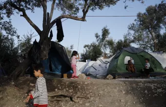 Συνελήφθη 17χρονος για τα μαχαιρώματα στη Μόρια
