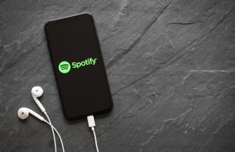 Και το Spotify φεύγει από τη Ρωσία -Μεγαλώνει η λίστα με τα «μπλοκαρίσματα»