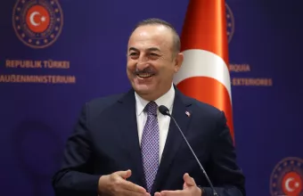 Τσαβούσογλου: Αδαής ο Μπάιντεν, μόνο το τουρκικό έθνος μπορεί να αλλάξει τον ηγέτη του
