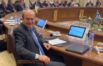 Χατζηδάκης: Ιστορική στιγμή η μονογραφή του καταστατικού του EastMed