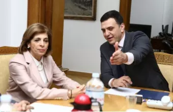 Συνάντηση Κικίλια με Επίτροπο Υγείας για κοροναϊό: Δεν είναι ώρα για πανικό