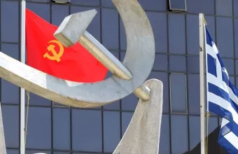 Πρόταση μομφής: Καταψηφίζει την κυβέρνηση το ΚΚΕ - Τα «βέλη» στον ΣΥΡΙΖΑ