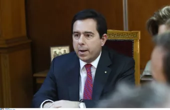 Μηταράκης: Τα επεισόδια στη Λέσβο δείχνουν την αναγκαιότητα των ελεγχόμενων κέντρων