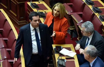 Μηταράκης: Παγώνουν για μια εβδομάδα οι επιτάξεις εκτάσεων στα νησιά 