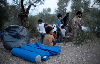 Κορωνοϊός: Τουλάχιστον είκοσι κρούσματα στη δομή Ριτσώνας (vid)