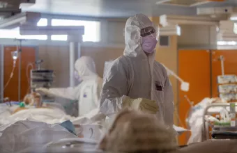 Ιταλία: 43 γιατροί έχουν χάσει τη ζωή τους από κορωνοϊό - Νέα κρούσματα στη Λομβαρδία