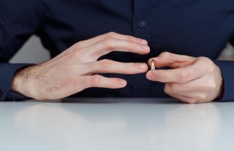 Aπιστία: Πόσο συχνά συμβαίνει σε έναν γάμο