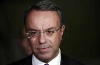 Σταϊκούρας σε τράπεζες: Αναστολή δόσεων για συνεπείς δανειολήπτες έως Σεπτέμβριο