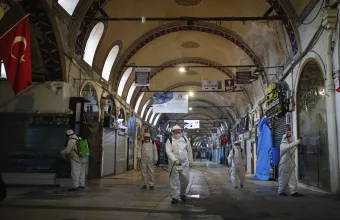 Τουρκία: Σε περιορισμό 1.500 άτομα που είχαν εγκλωβιστεί στο αεροδρόμιο Κωνσταντινούπολης