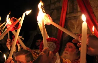 Πως θα έρθει το Άγιο Φως στην Αθήνα - Νέοι περιορισμοί