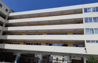 Αναπλάσεις σε προσόψεις και αυλές σχολείων από τον Δήμο Αθηναίων (ΦΩΤΟ)