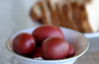 Πότε κλείνουν τα σχολεία για το Πάσχα φέτος