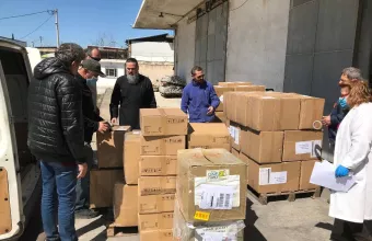 Υγειονομικό υλικό αξίας 300.000 ευρώ από την Εκκλησία στο Υπουργείο Υγείας