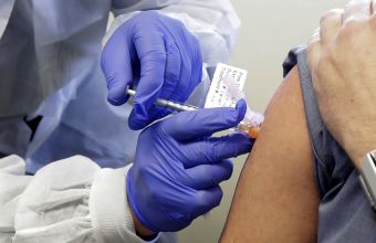 Εμβολιασμός: Ρεκόρ 60.000 ραντεβού έχουν κλειστεί από τη Δευτέρα το απόγευμα