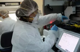 Κλιμάκιο του ΕΟΔΥ σε γηροκομείο της Αττικής για έλεγχο κρούσματος