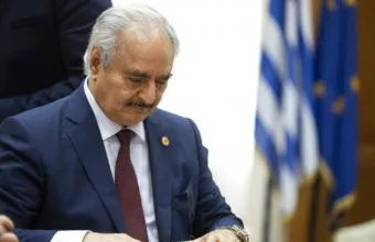 Λιβυκό: Τα ΗΑΕ θέλουν συνομιλίες υπό τον ΟΗΕ, αλλά... στηρίζουν Χαφτάρ