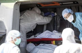 Κορωνοϊός: Πάνω από 18.000 νεκροί στην Ισπανία - 567 νέοι θάνατοι