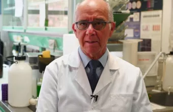 Μεντής για κορωνοϊό: Ελπιδοφόρα μηνύματα για θεραπείες-Ίσως εμβόλιο από το φθινόπωρο (Vid)