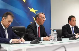 Σταϊκούρας: Διατηρείται η αποζημίωση ειδικού σκοπού- Αναστολή οφειλών και έκπτωση ενοικίου