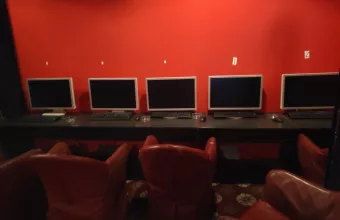 Τζόγος στα χρόνια του κορωνοϊού : Έπαιζαν «ρουλέτα» και «φρουτάκια» εν μέσω πανδημίας (pics)