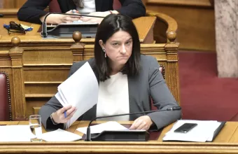 Κεραμέως σε ΣΚΑΪ: Υπό συζήτηση το από ποια τάξη θα φορούν τα παιδιά μάσκες
