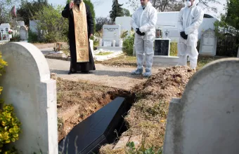 Ρόδος: Παρουσιάστηκε ζωντανός μετά την κηδεία του! Σε κατάσταση σοκ οι συγγενείς του