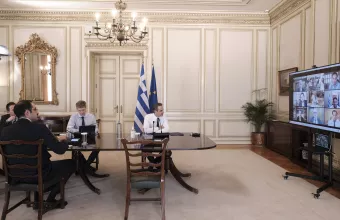 Τηλεδιασκεψη Μητσοτάκη για εστίαση: Και κλειστοί ημιυπαίθριοι χώροι στο σχεδιο της 1ης Ιουνίου