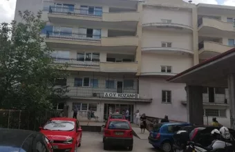 Κοζάνη-Επίθεση με τσεκούρι: Κρίσιμη κατάσταση του άνδρα υπαλλήλου - Διασωληνώθηκε η μια γυναίκα