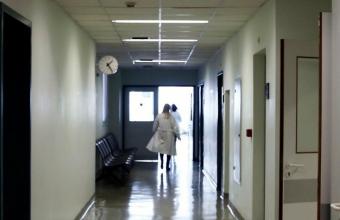 Επίθεση με τσεκούρι: Υποβλήθηκε σε 2η επέμβαση και νοσηλεύεται σε κρίσιμη κατάσταση ο 56χρονος εφοριακός