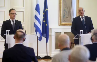 Deutsche Welle: Συνάντηση Δένδια - Τσαβούσογλου θέλει το Βερολίνο