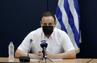 Κορωνοϊός-Μαγιορκίνης: Που οφείλεται η ήπια αύξηση διασωληνωμένων - «Μικρή θυσία» η χρήση μάσκας