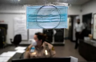 Κορωνοϊός: Πόσο πιθανή είναι η επαναμόλυνση - Οι πιο ευάλωτοι