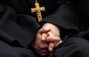 Αγρίνιο: Πέθανε ανεμβολίαστος ιερέας, 41 ετών πατέρας δυο παιδιών  