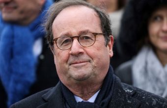 Γαλλικές εκλογές: O Ολάντ καλεί τους Γάλλους να ψηφίσουν τον Μακρόν