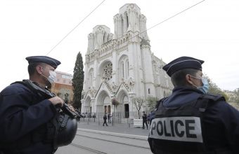 Συναγερμός στη Γαλλία: Ένοπλος τραυμάτισε ορθόδοξο ιερέα στη Λυών
