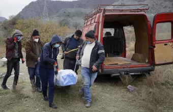 Τουλάχιστον 200 νεκροί και 10.000 εκτοπισμένοι στο Ναγκόρνο Καραμπάχ