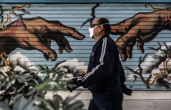 Στα 8.015 τα νέα κρούσματα-32 νεκροί-231 διασωληνωμένοι (Πίνακες)