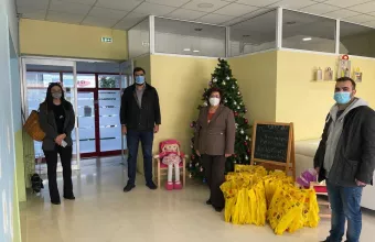 Επίσκεψη προέδρου ΟΝΝΕΔ Παύλου Μαρινάκη στο Εθνικό Νηπιοτροοφείο Καλλιθέας