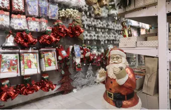 Ανοίγουν από τη Δευτέρα 7 Δεκεμβρίου τα εποχικά καταστήματα με χριστουγεννιάτικα 