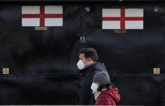 Βρετανία: Εγκρίθηκε παράταση μέτρων και νόμου κατά πανδημίας -Μείωση επιπέδου συναγερμού στο NHS