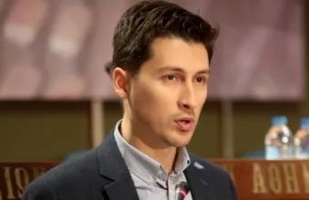 Χρηστίδης-ΣΚΑΪ 100,3: «Συνολικό restart που δεν θα γκρεμίσει ό,τι έχτισε η Φώφη Γεννηματά»