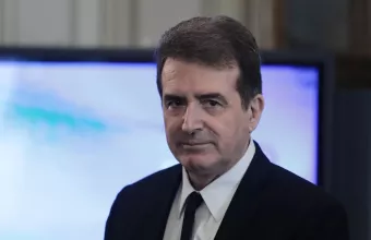Χρυσοχοΐδης σε ΣΚΑΪ 100,3: Ορατός ο κίνδυνος να «κλείσει» η Ίος (audio)