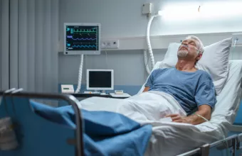 Κορωνοϊός: Η έγκαιρη χορήγηση πλάσματος σε ηλικιωμένους μείωσε την πιθανότητα σοβαρής νόσησης