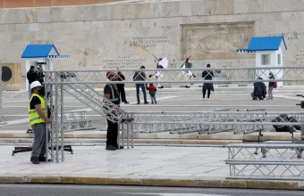 Παρέλαση 25ης Μαρτίου - Με έφιππο τμήμα, παραδοσιακές στολές και μαχητικά