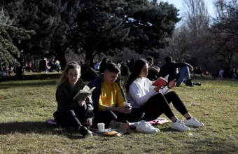 «Όπου φύγει, φύγει»: Γιατί τα καλύτερα μυαλά εγκαταλείπουν την Τουρκία