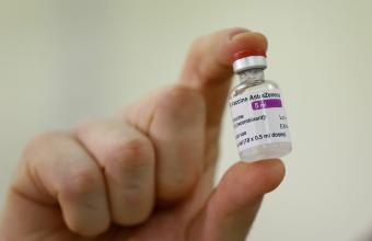 Γαλλία: Τρια νέα περιστατικά θρομβώσεων και δύο θάνατοι που σχετίζονται με το εμβόλιο AstraZeneca	